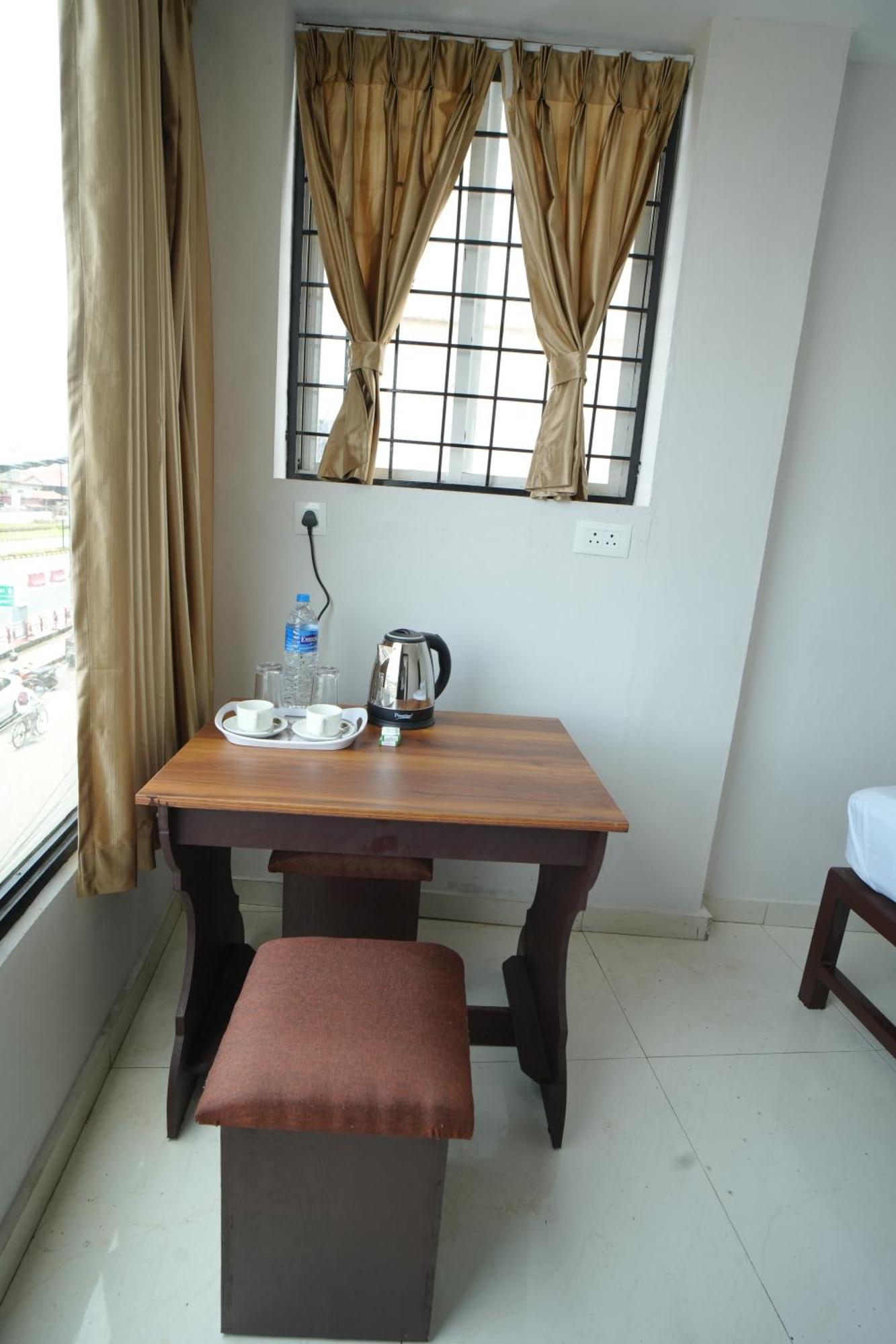 Hotel Port View Residency Pvr Nedumbassery Exteriér fotografie