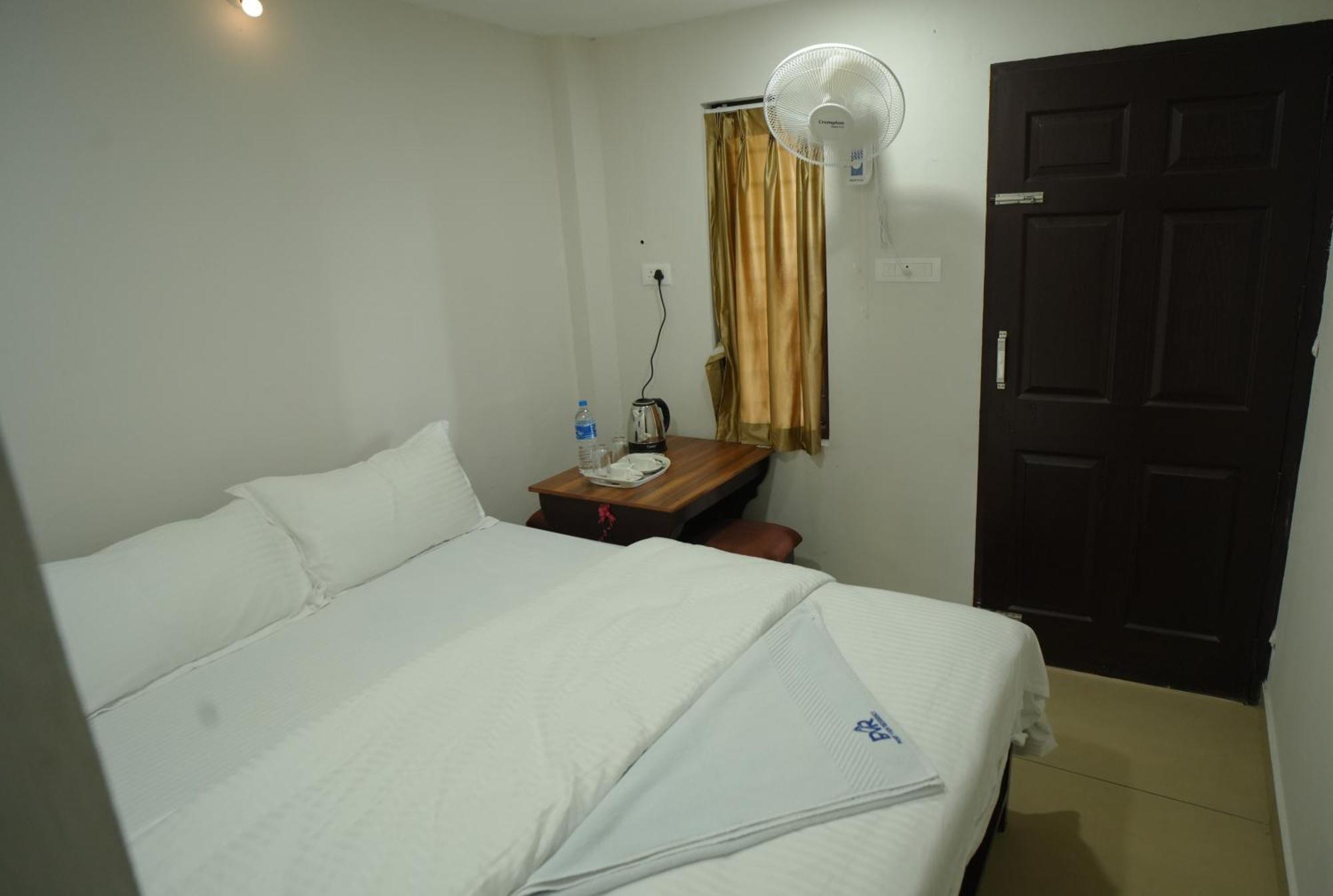 Hotel Port View Residency Pvr Nedumbassery Exteriér fotografie