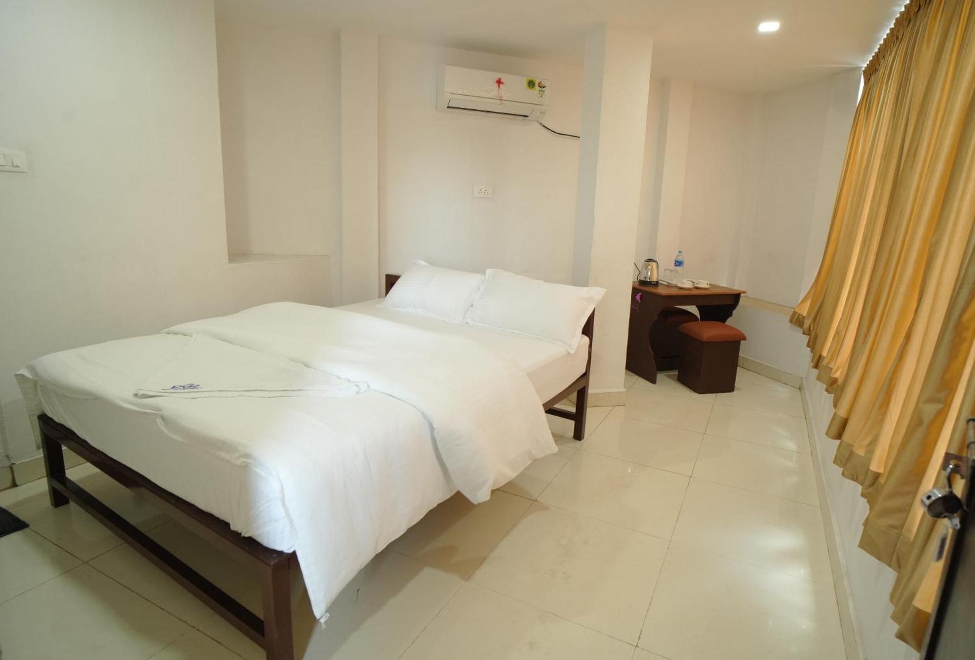 Hotel Port View Residency Pvr Nedumbassery Exteriér fotografie