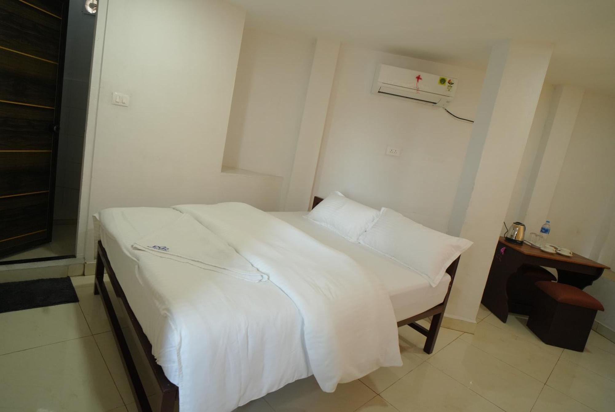 Hotel Port View Residency Pvr Nedumbassery Exteriér fotografie