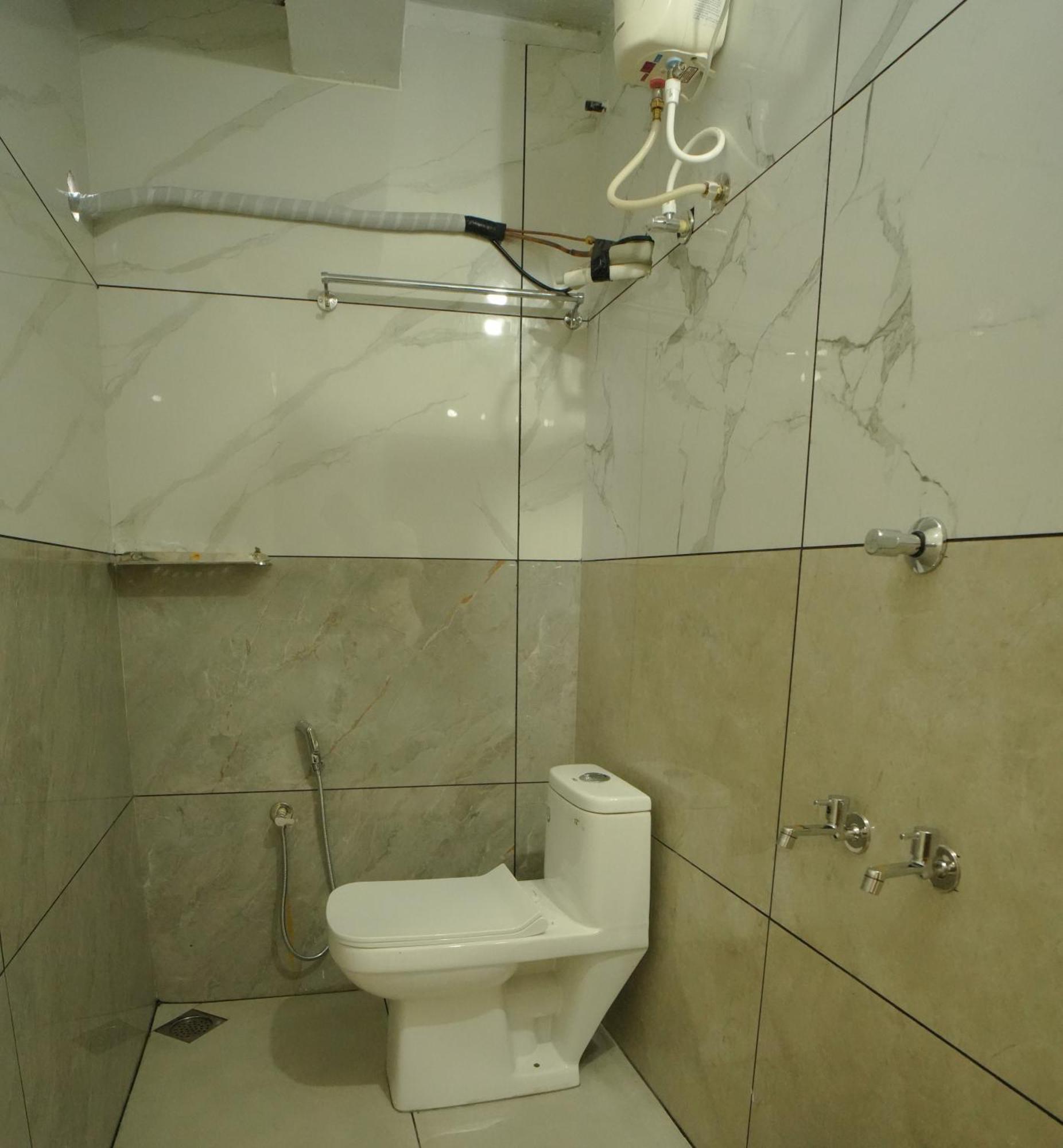 Hotel Port View Residency Pvr Nedumbassery Exteriér fotografie