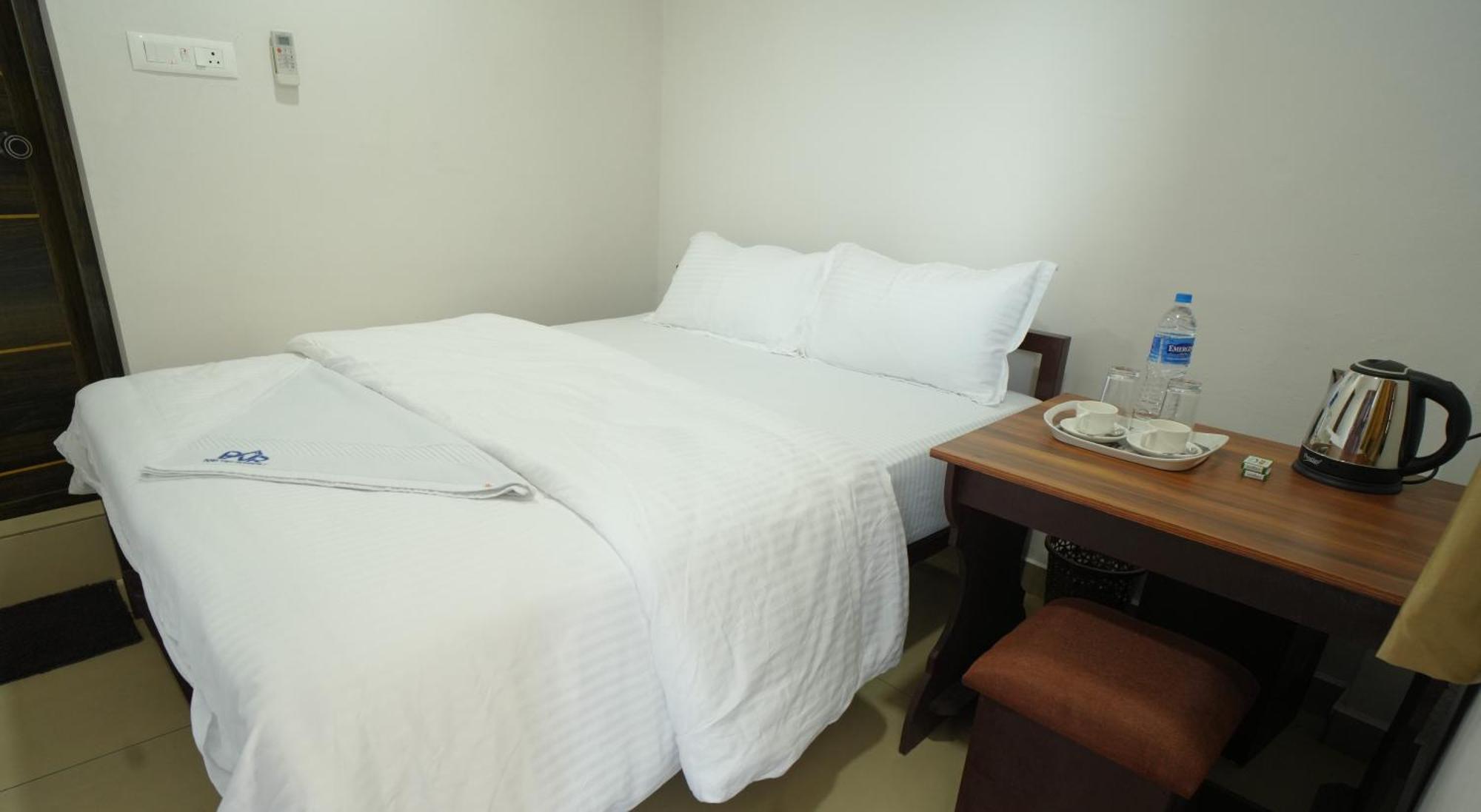Hotel Port View Residency Pvr Nedumbassery Exteriér fotografie