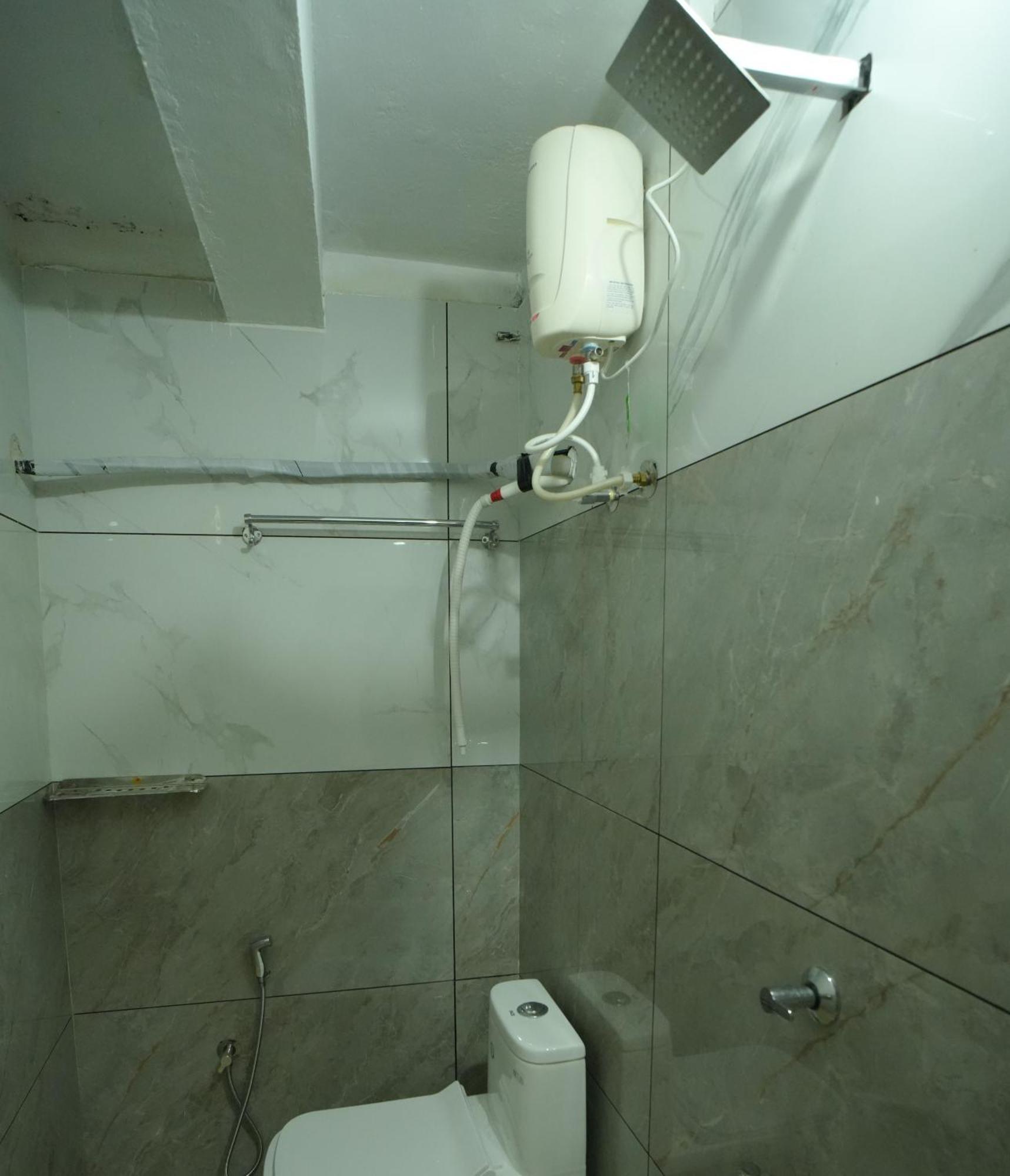 Hotel Port View Residency Pvr Nedumbassery Exteriér fotografie